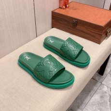 Louis Vuitton Slippers